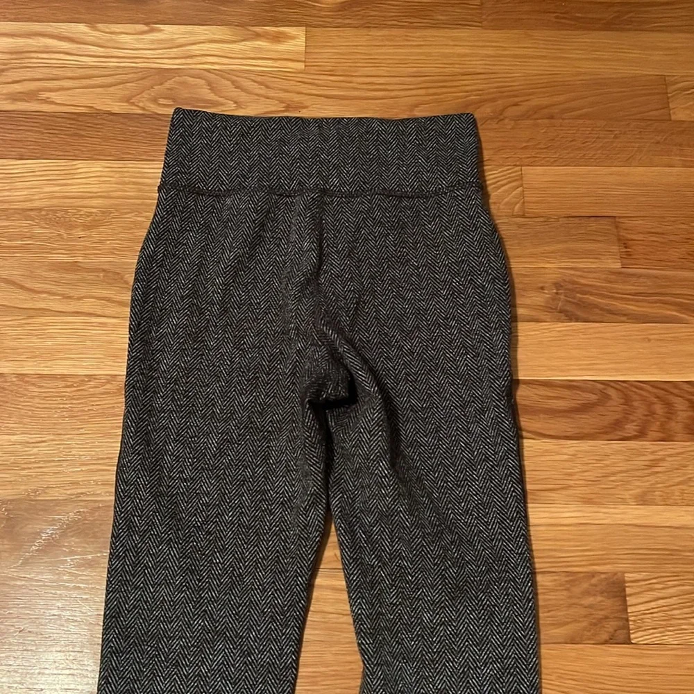 Lululemon‎ Skinny Will Pant Full-On Luon Giant Herringbone Black Heathered Black - Picture 9 of 12